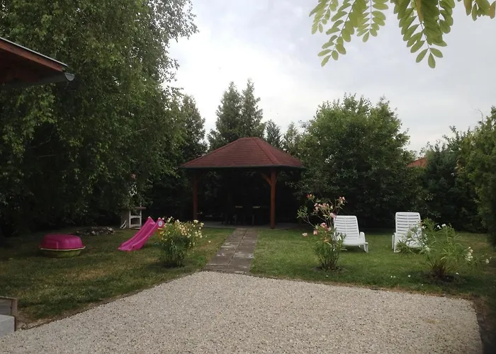 Case de vacanță Balla Nyaralo Siófok